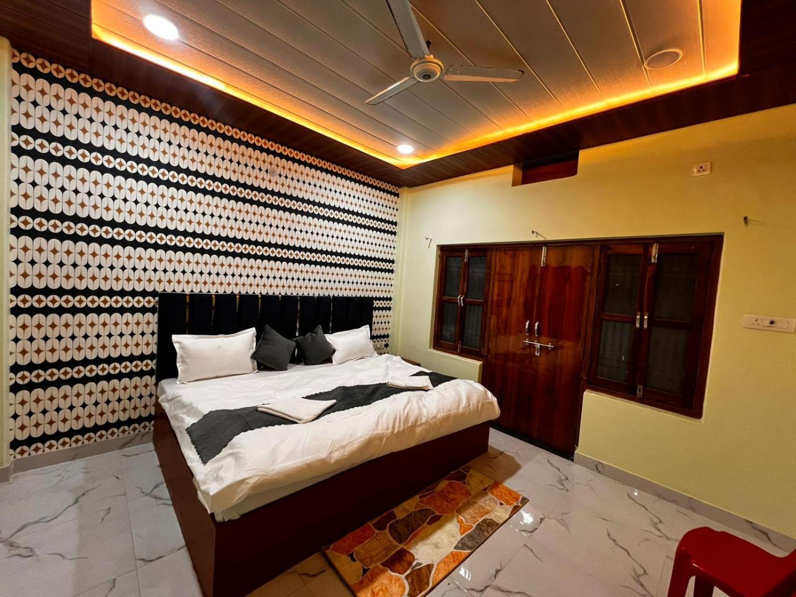 Gulab Residency Hotel Varanasi Ngoại thất bức ảnh